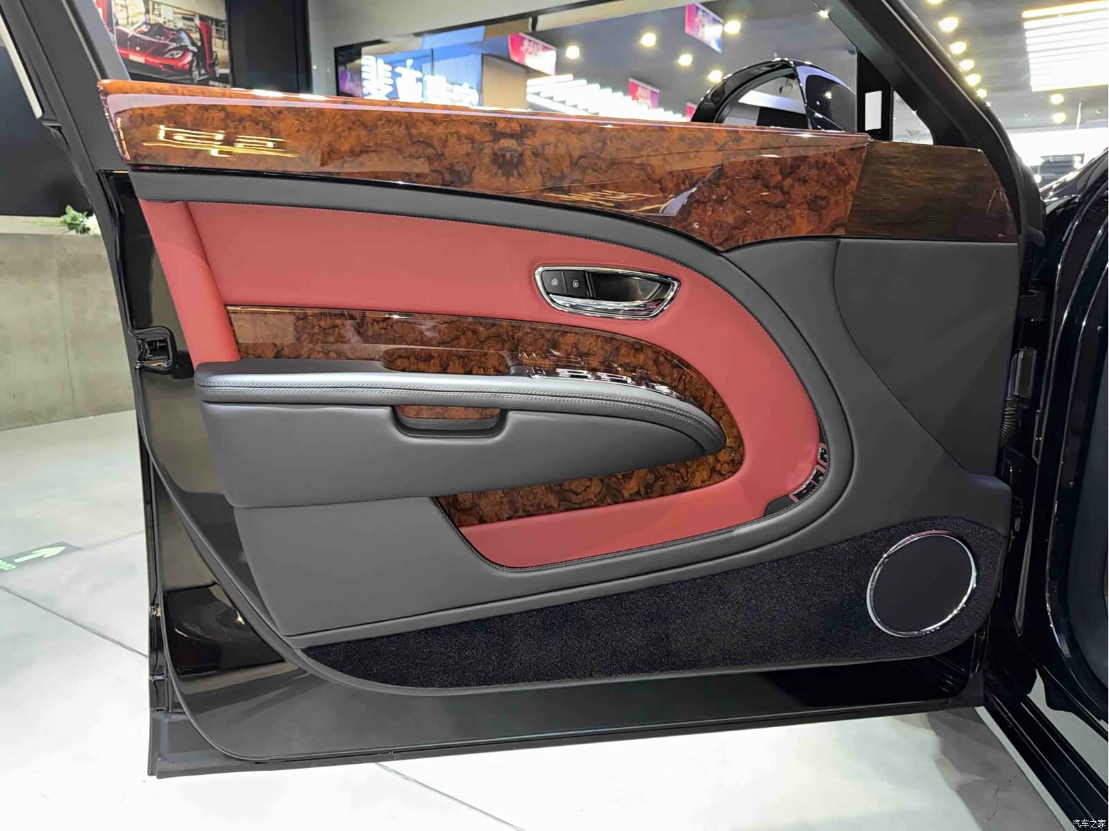Bentley Mulsanne, 2020 8