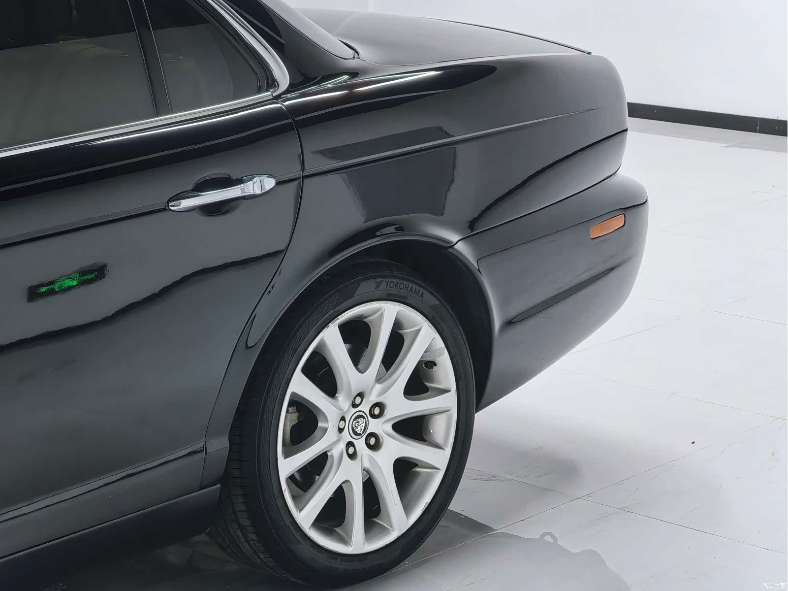 Jaguar XJ, 2009 7