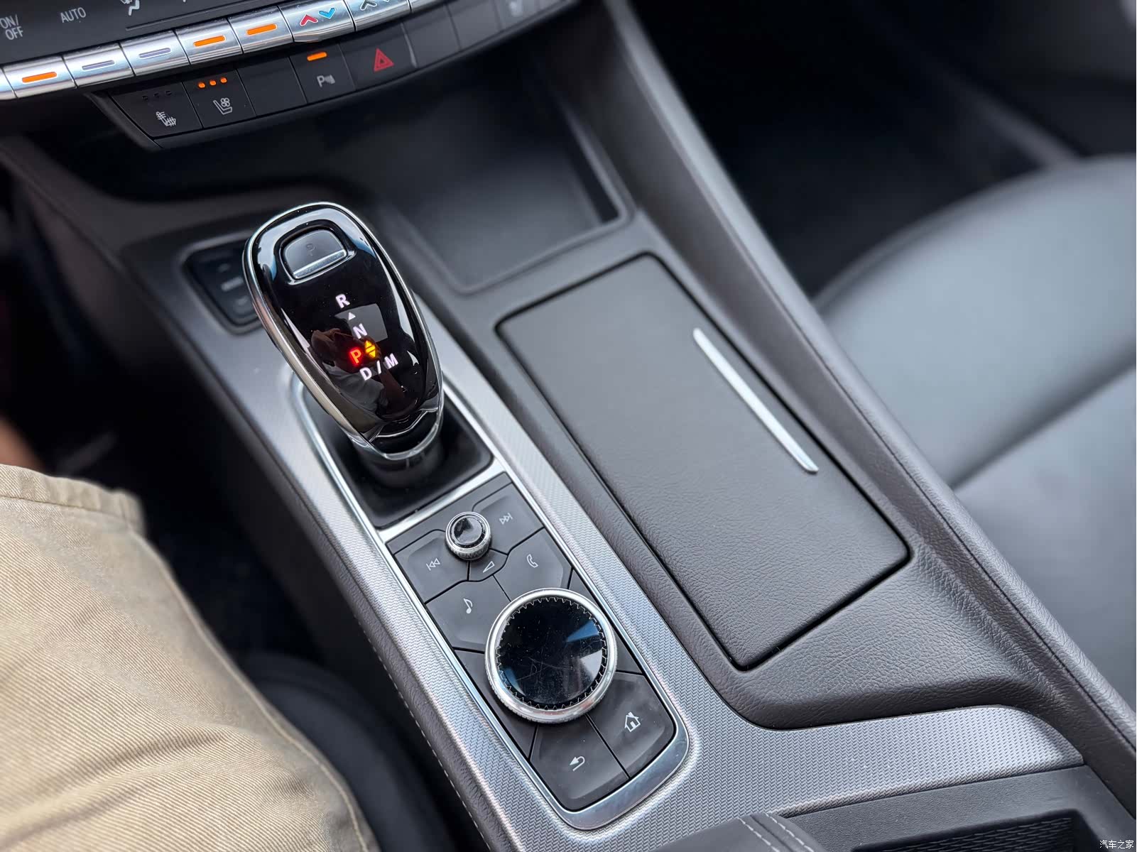 Cadillac CT5, 2022 15