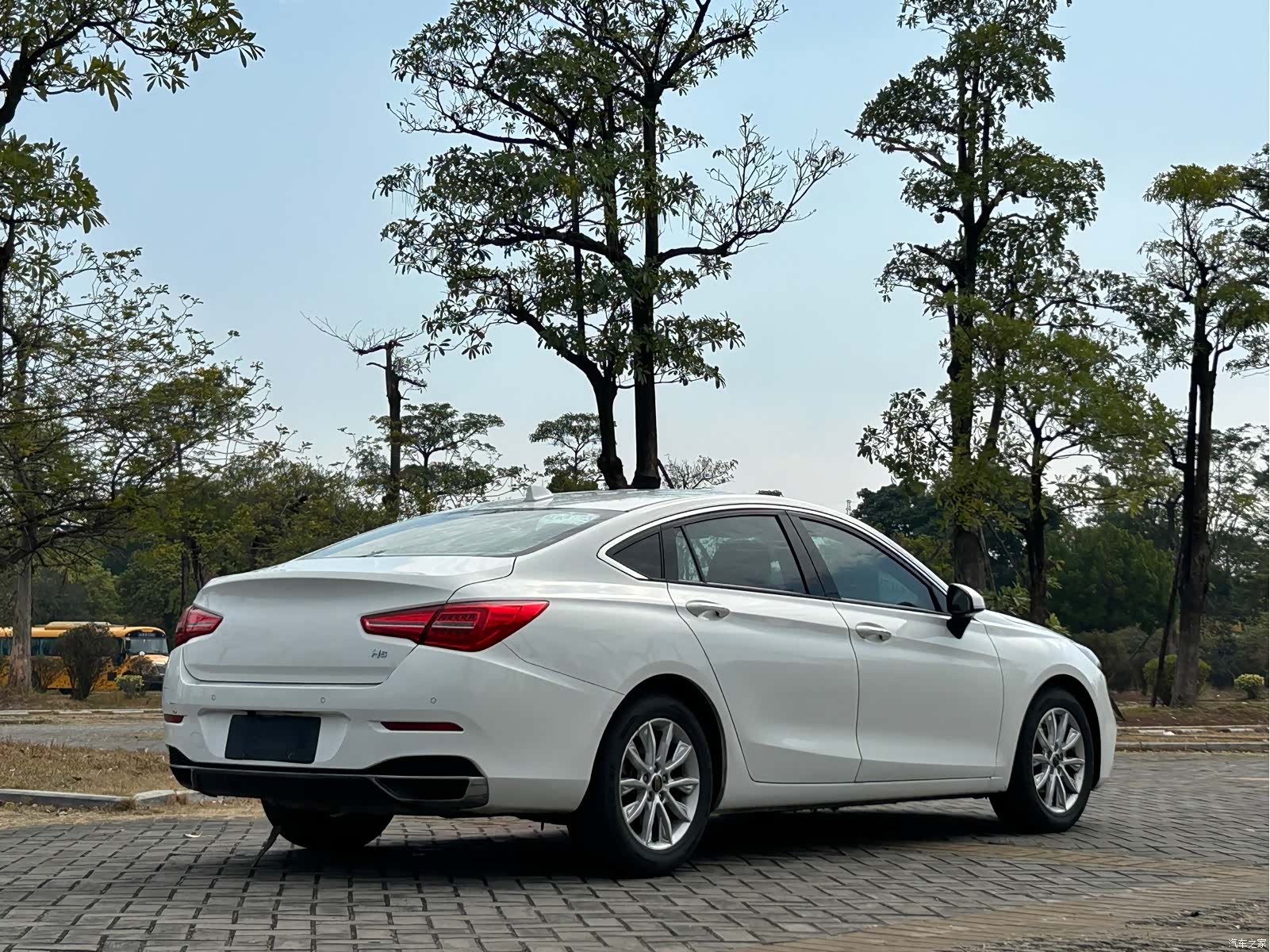 Hongqi H5, 2020 18