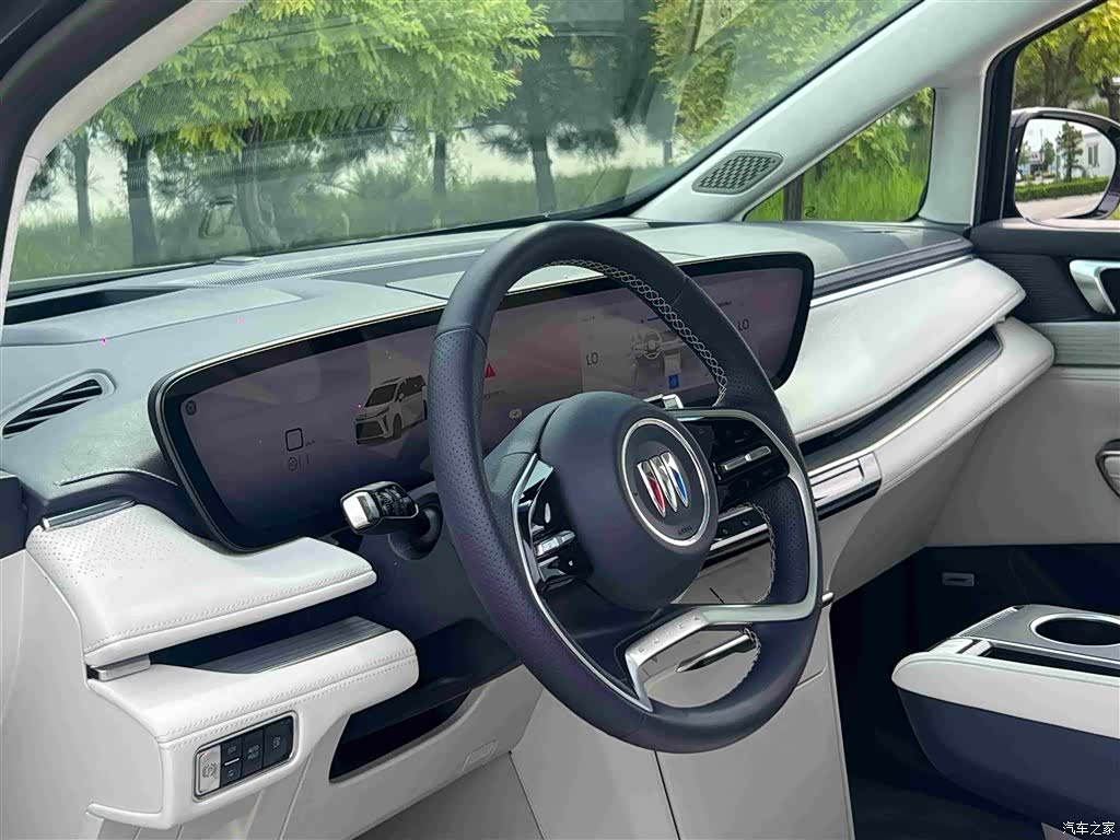 Buick GL8, 2025 все фото