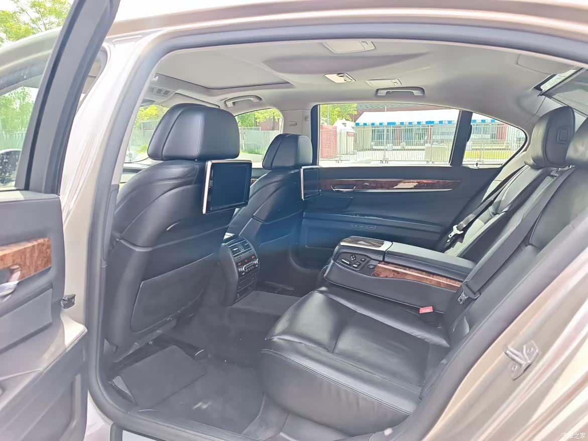 BMW 7 Series, 2015 6