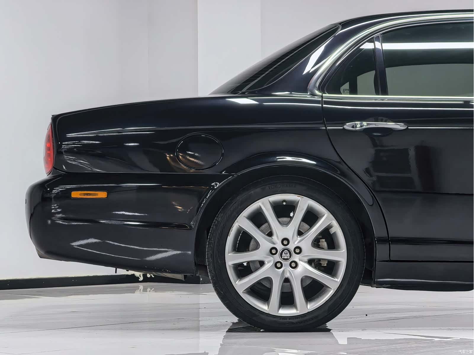 Jaguar XJ, 2009 6