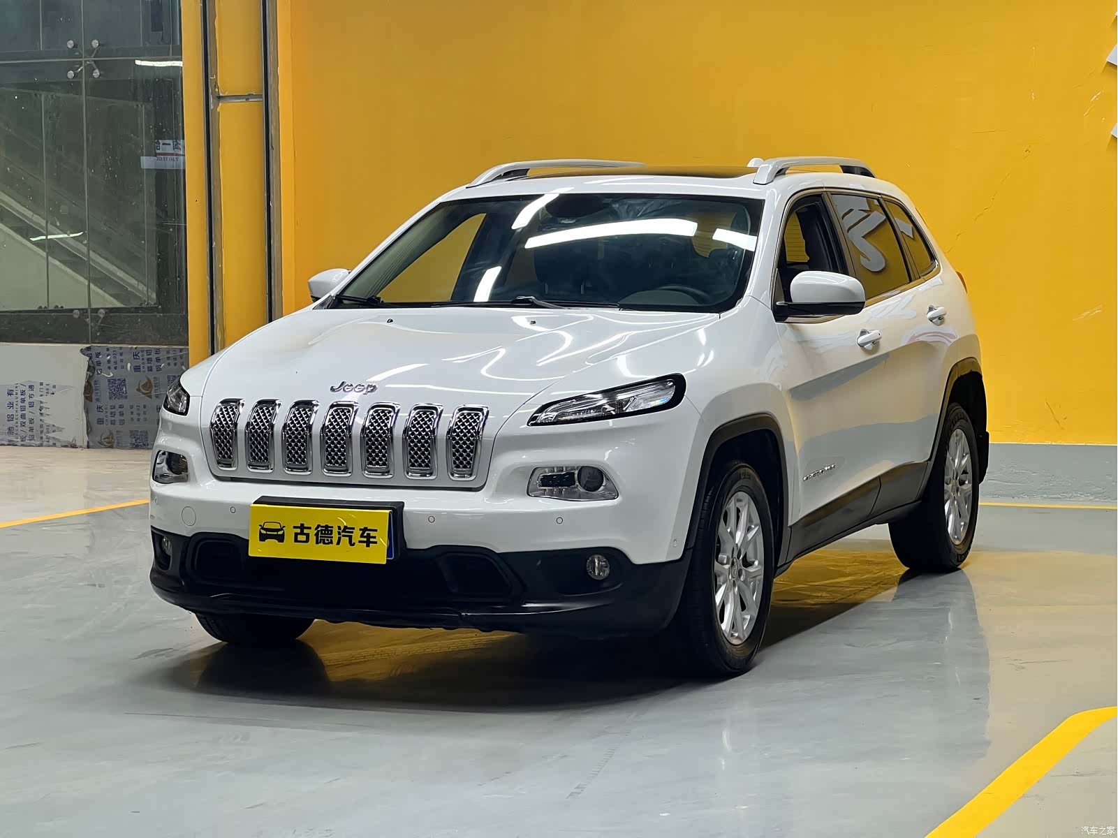 Jeep Cherokee, 2016 1