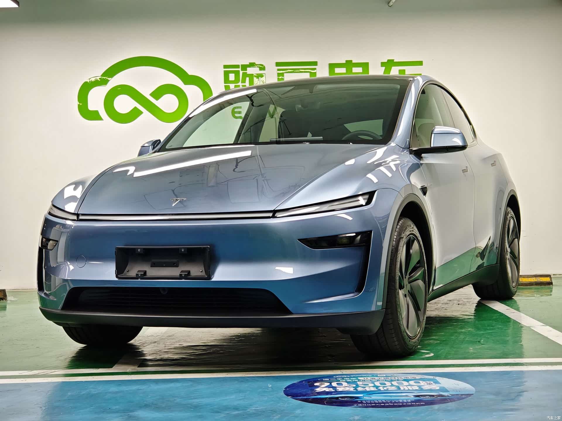 Tesla Model Y, 2025 4