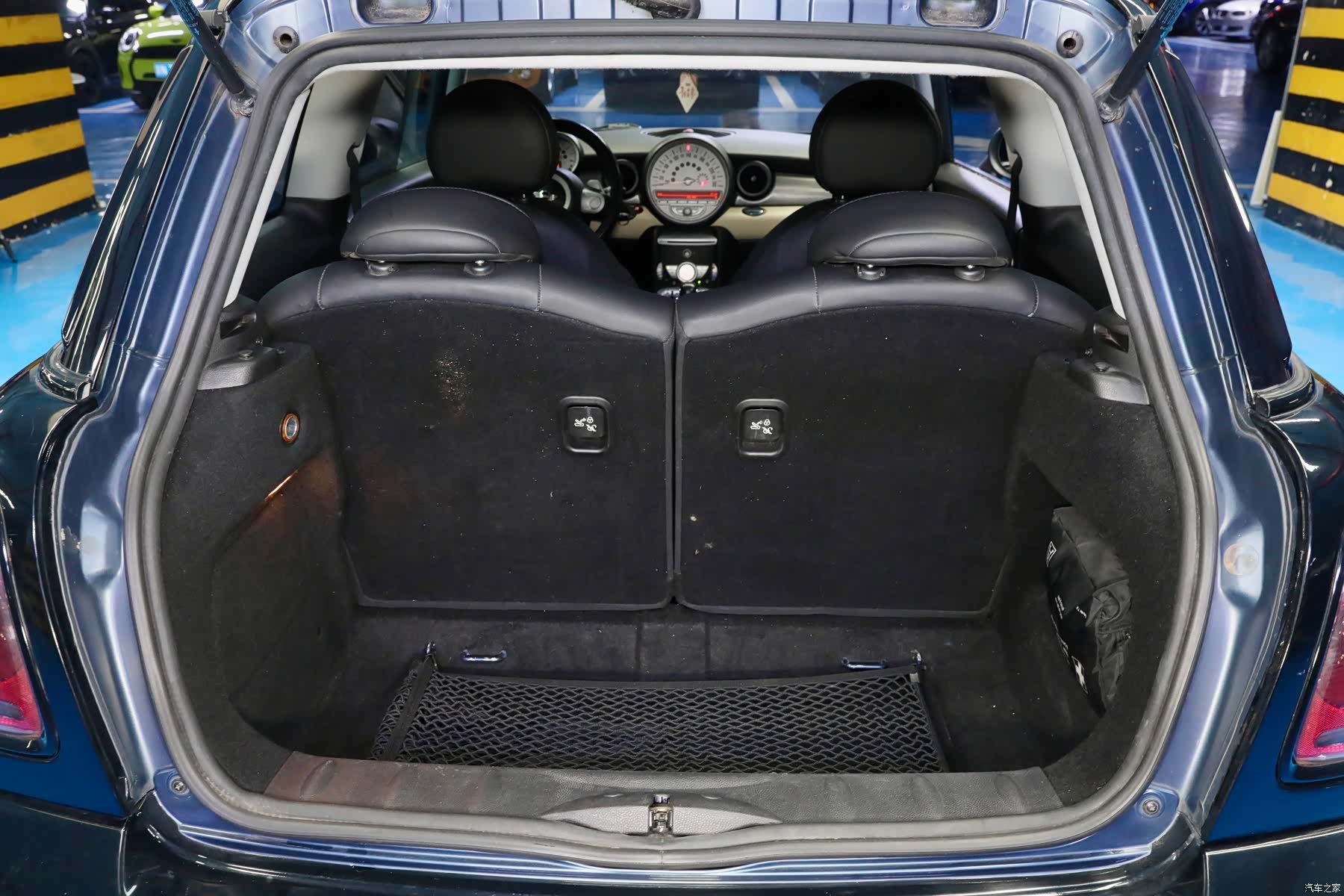 Mini Cooper, 2010 6