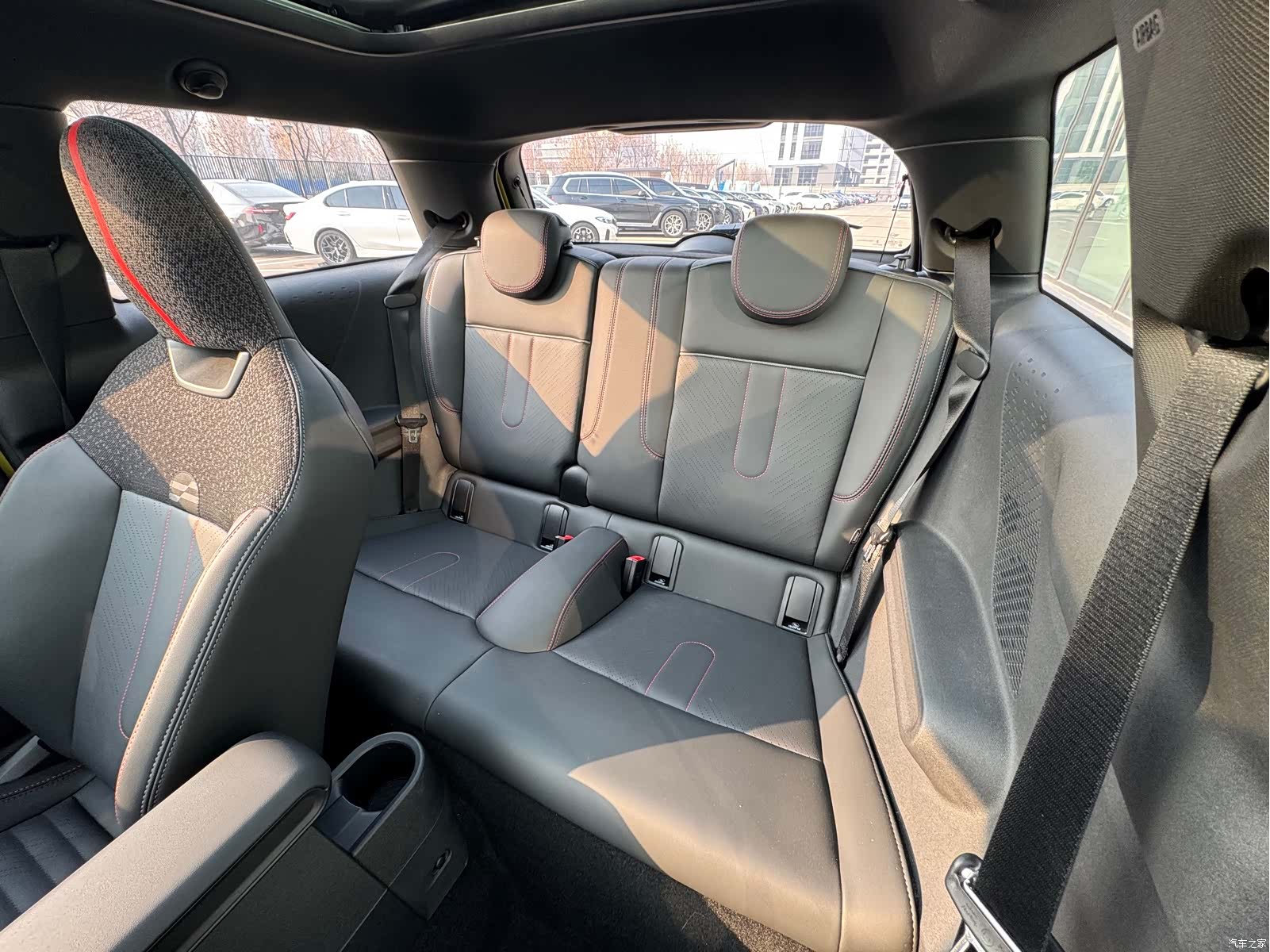 Mini Cooper, 2025 12