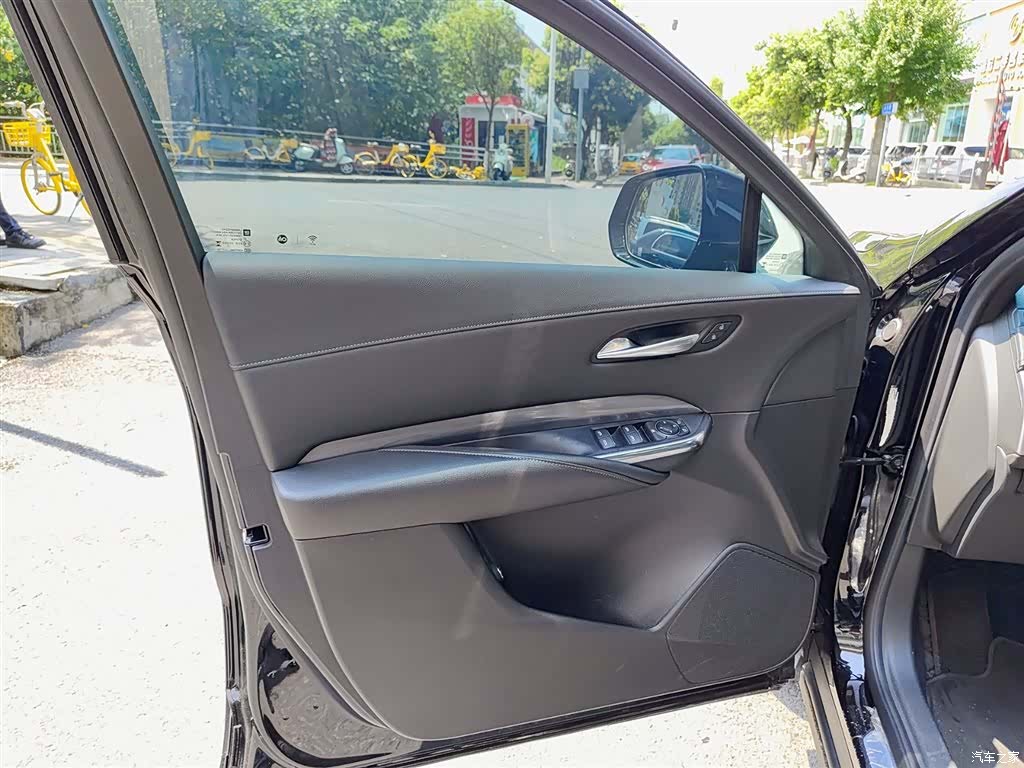 Cadillac XT4, 2024 6