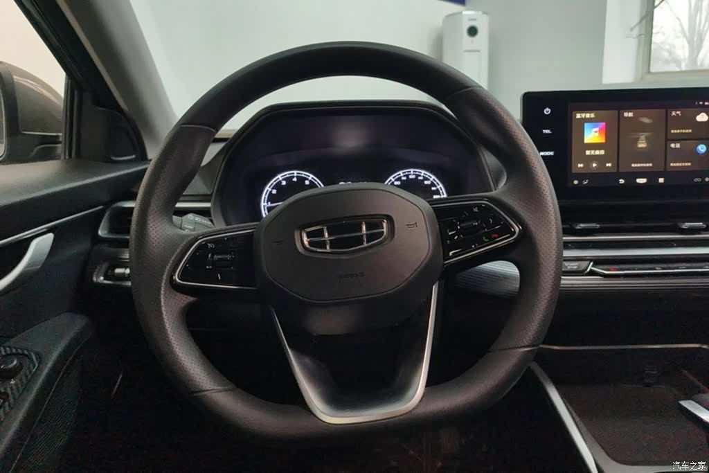 Geely Emgrand, 2024 15