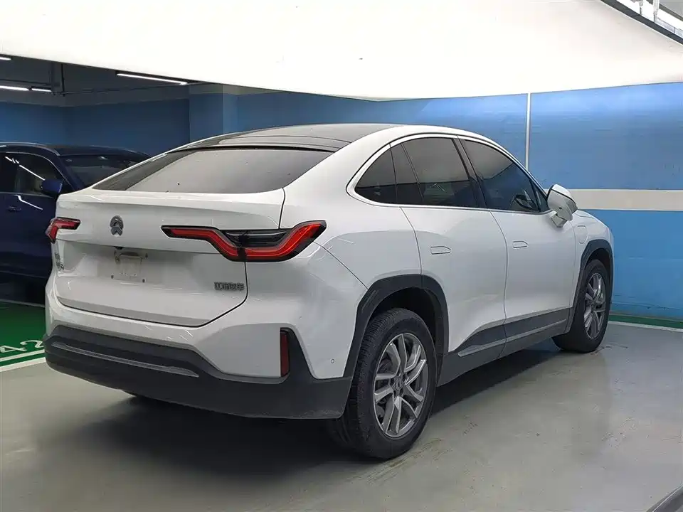NIO EC6