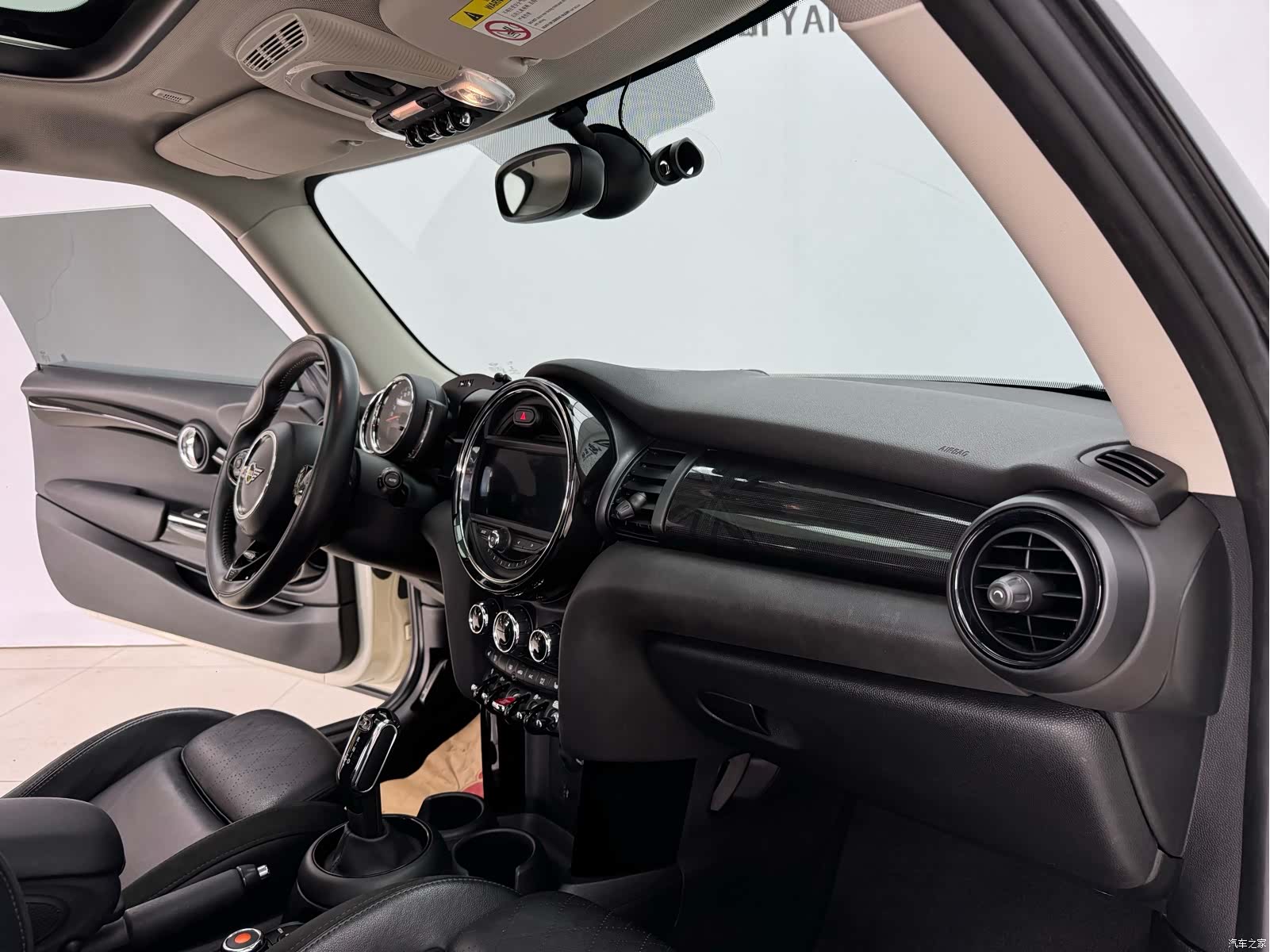 Mini Cooper, 2020 11