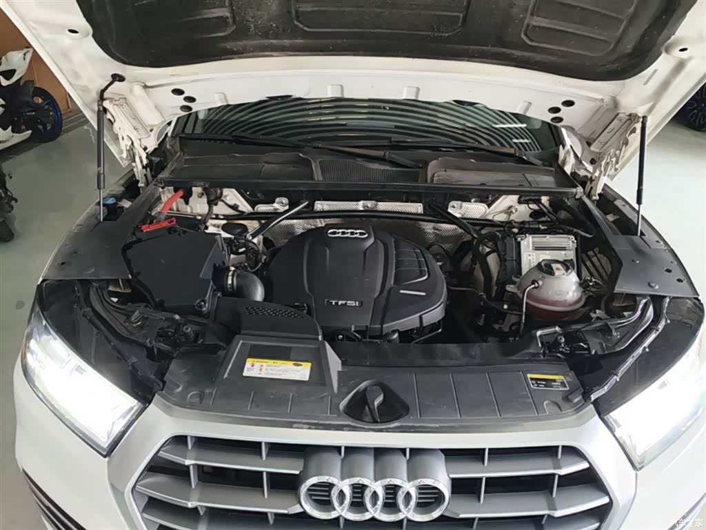 Audi Q5L, 2019 20