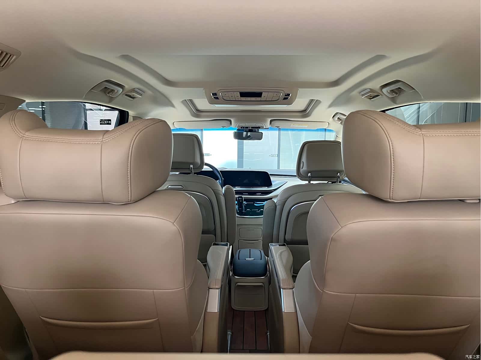 Buick GL8, 2022 8