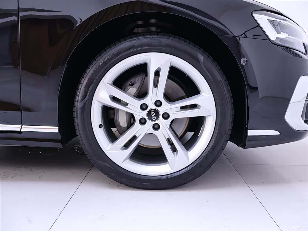 Audi A8L, 2023 6
