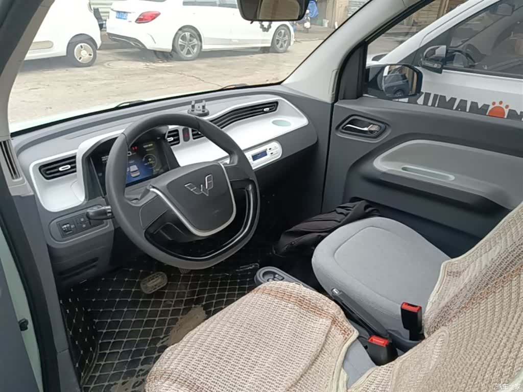 Wuling MINIEV, 2022 10
