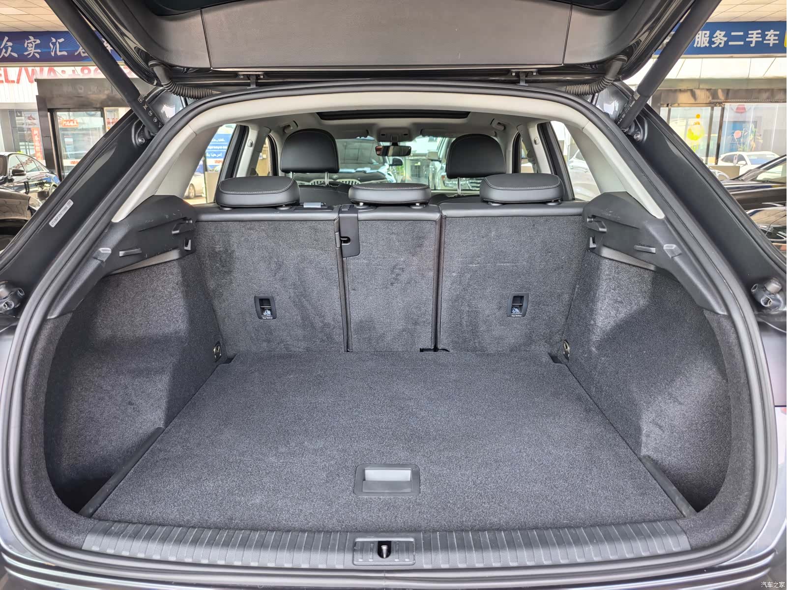 Audi Q3, 2022 12