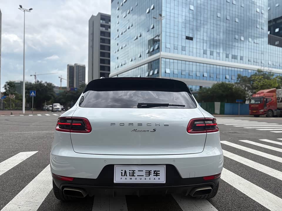 Porsche Macan