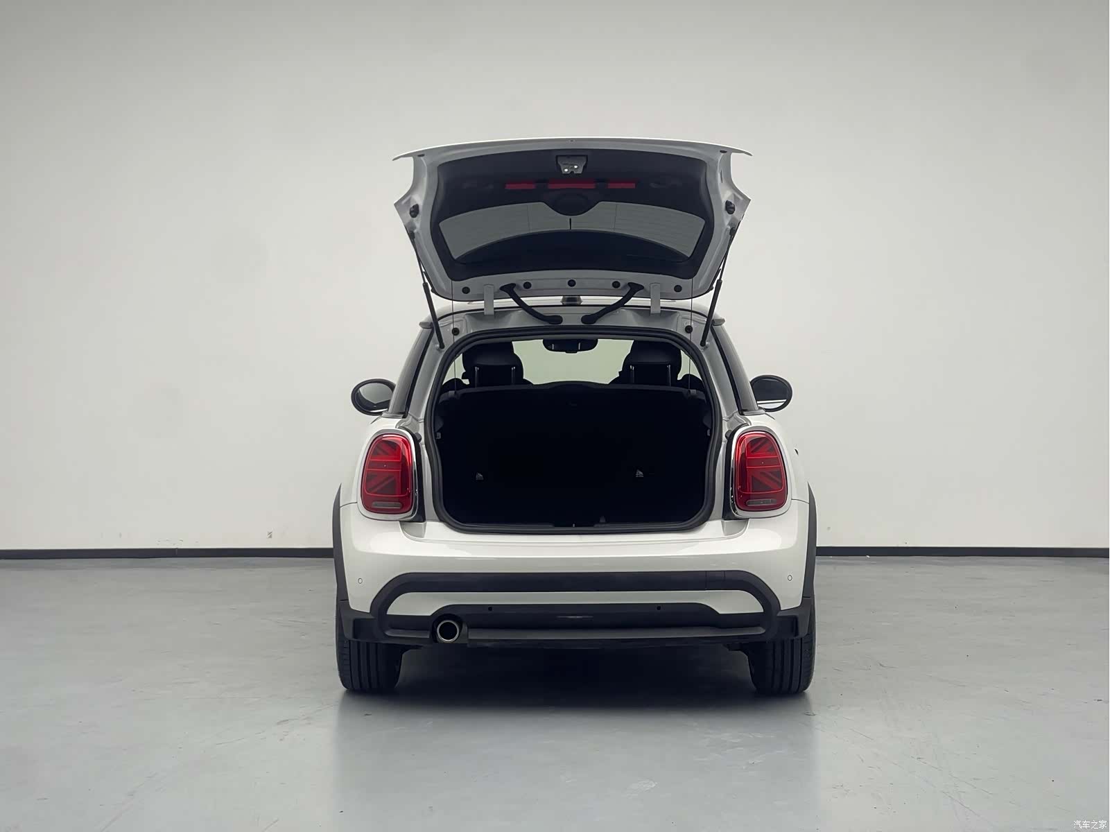 Mini Cooper, 2024 15