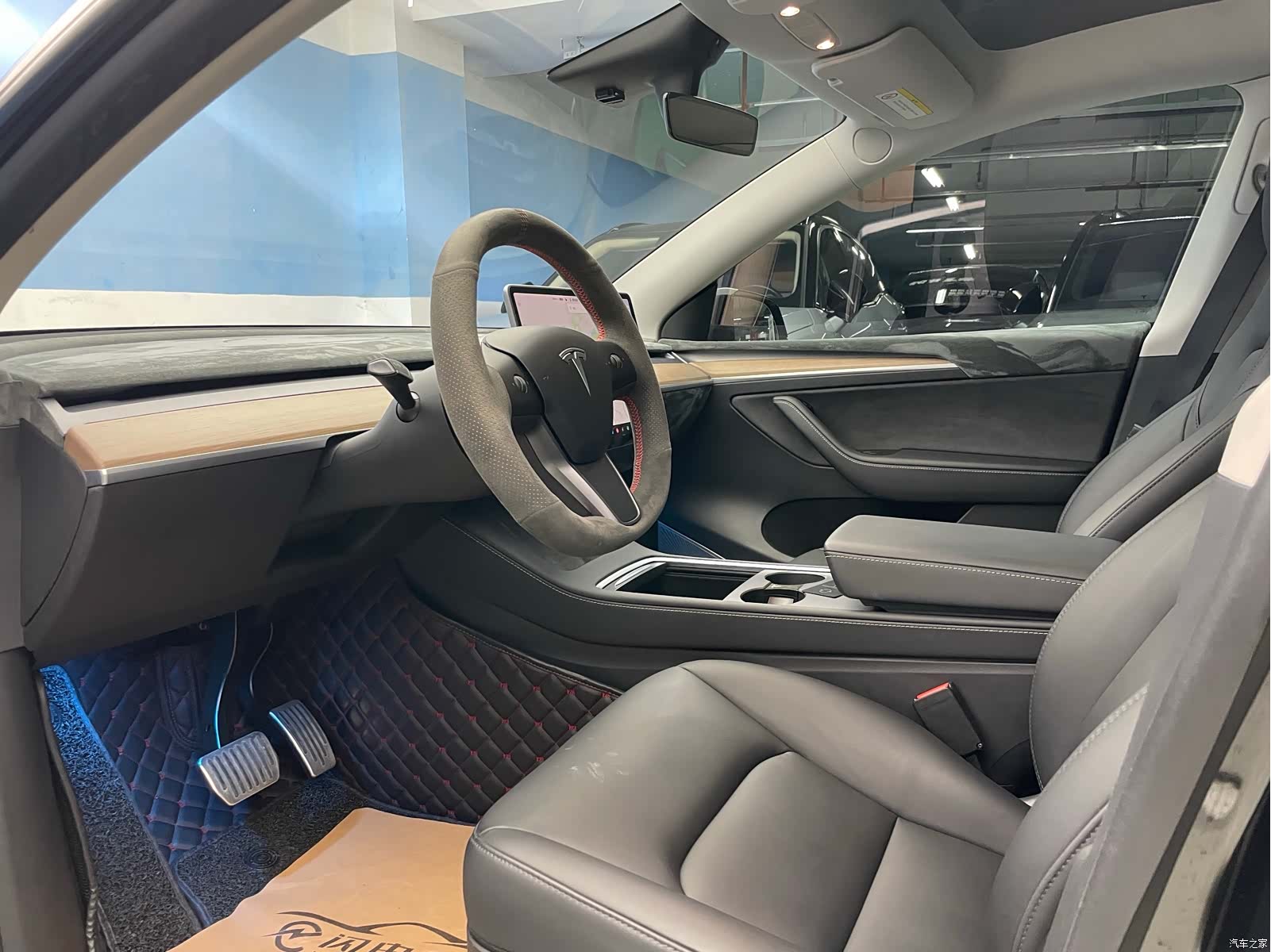 Tesla Model Y, 2021 12