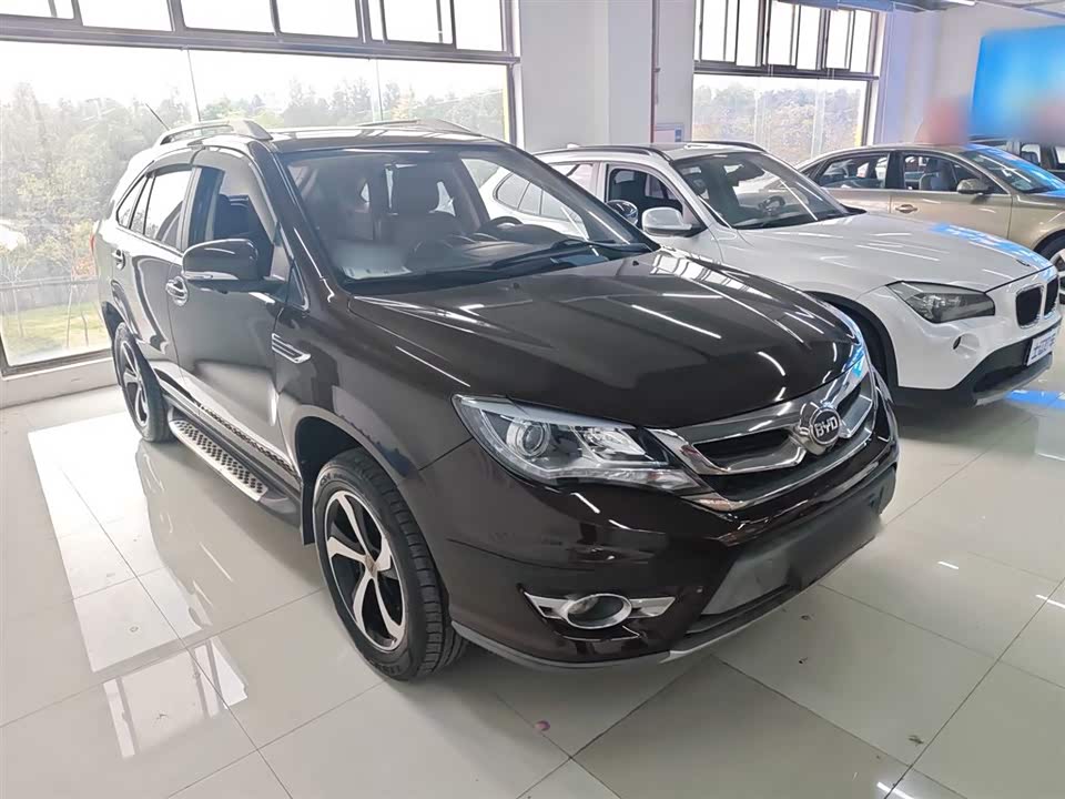 BYD S7