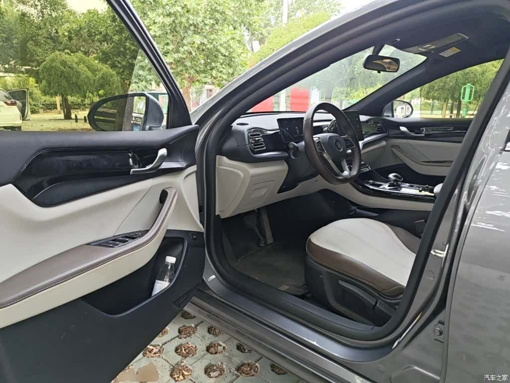 BYD Qin, 2025 16