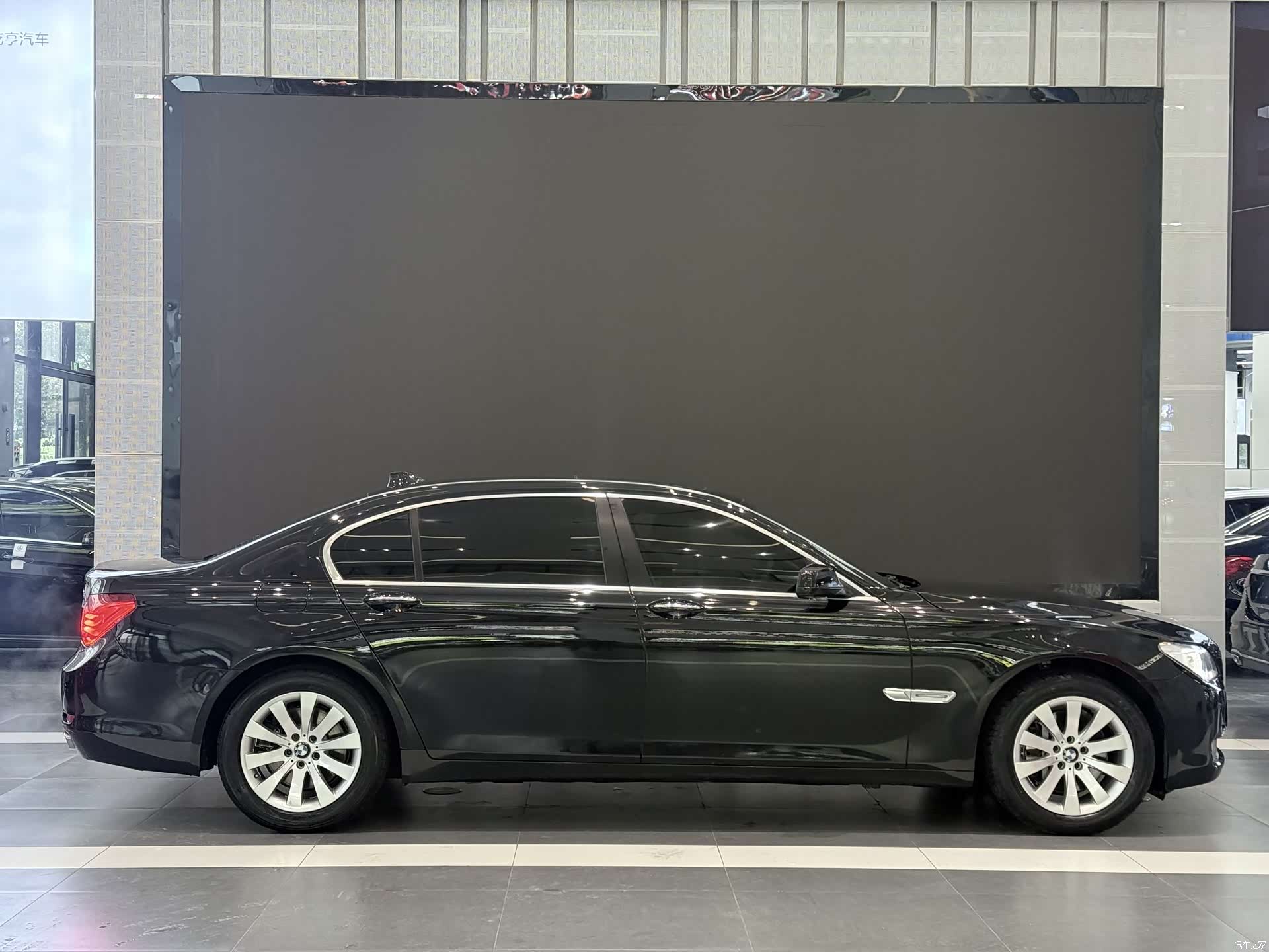 BMW 7 Series, 2012 3