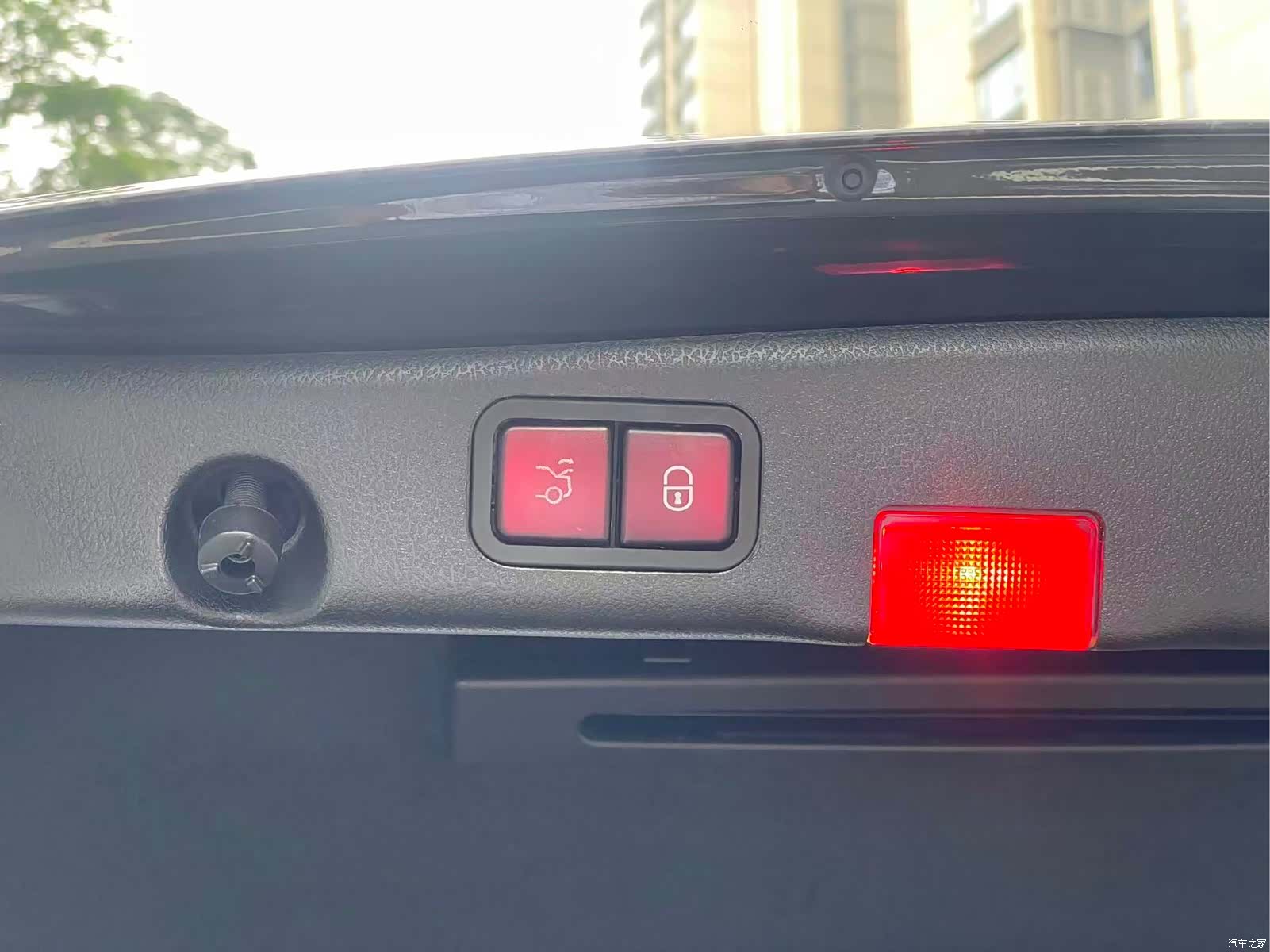 Mercedes-Benz E-Class, 2018 10