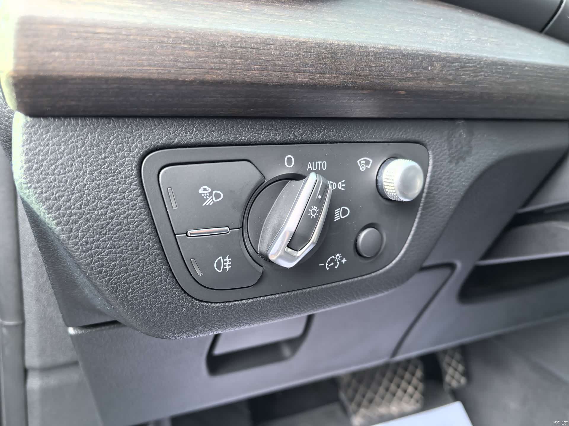 Audi Q5L, 2022 13
