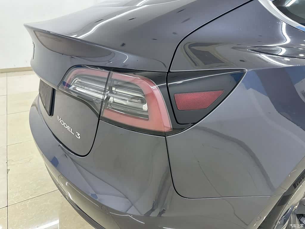 Tesla Model 3, 2020 7