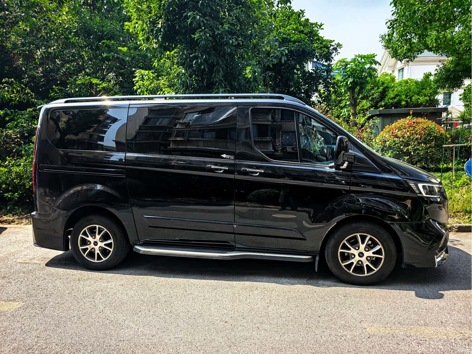 Ford Tourneo, 2025 2
