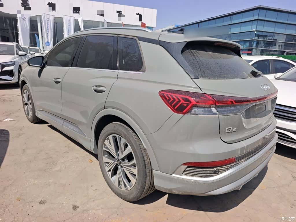 Audi Q4 e-tron, 2024 23