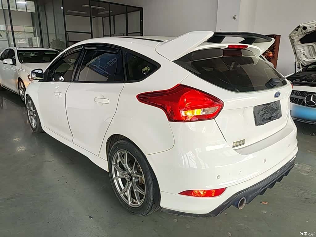 Ford Focus, 2018 все фото