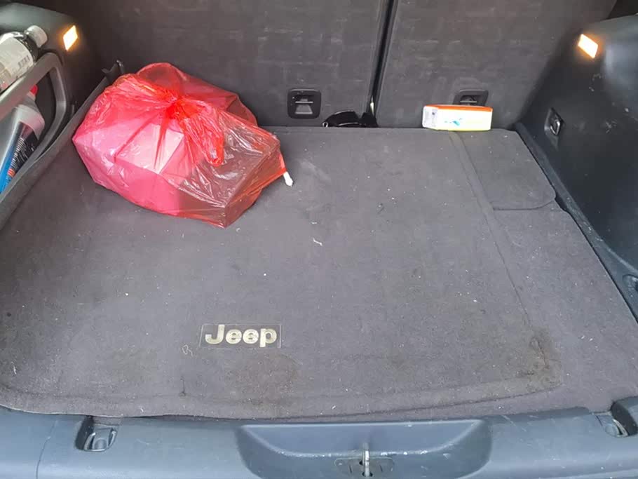 Jeep Free light