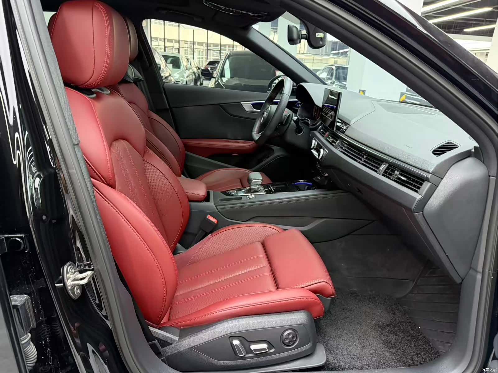 Audi A4L, 2025 11