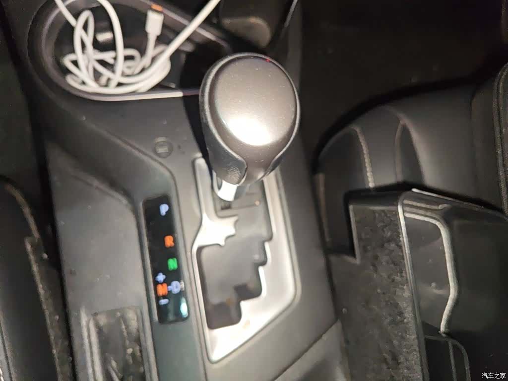 Toyota RAV4, 2017 15