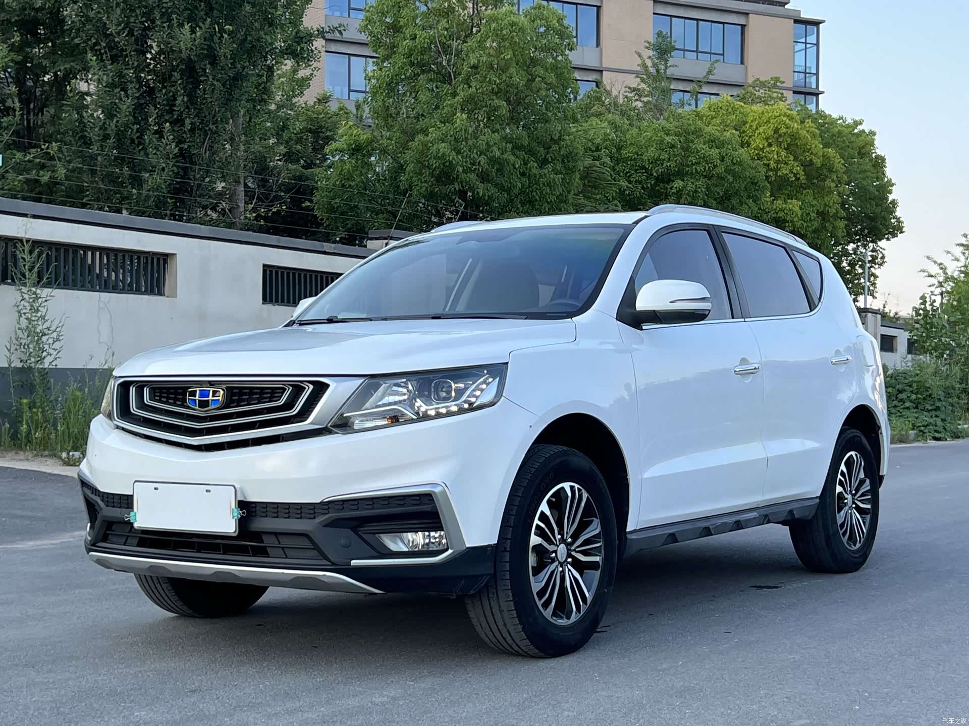 Geely X6, 2018 1