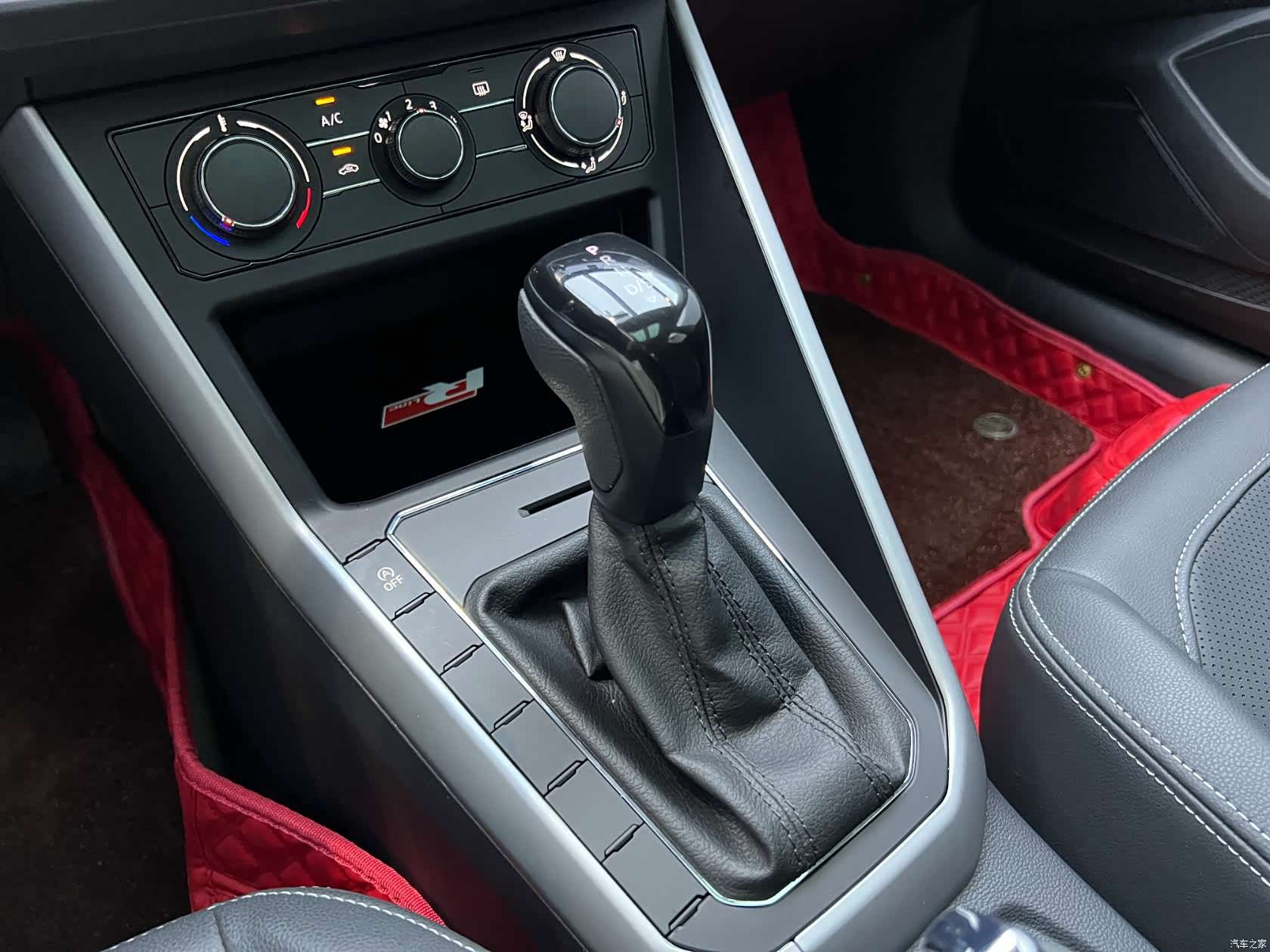 Volkswagen Polo, 2023 10