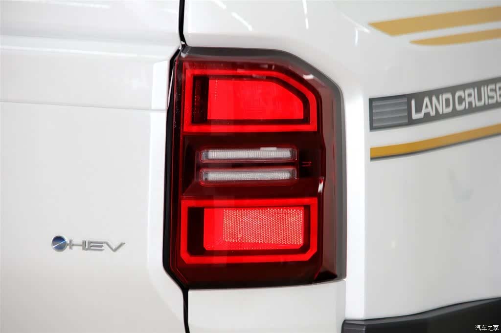 Toyota Prado, 2026 32