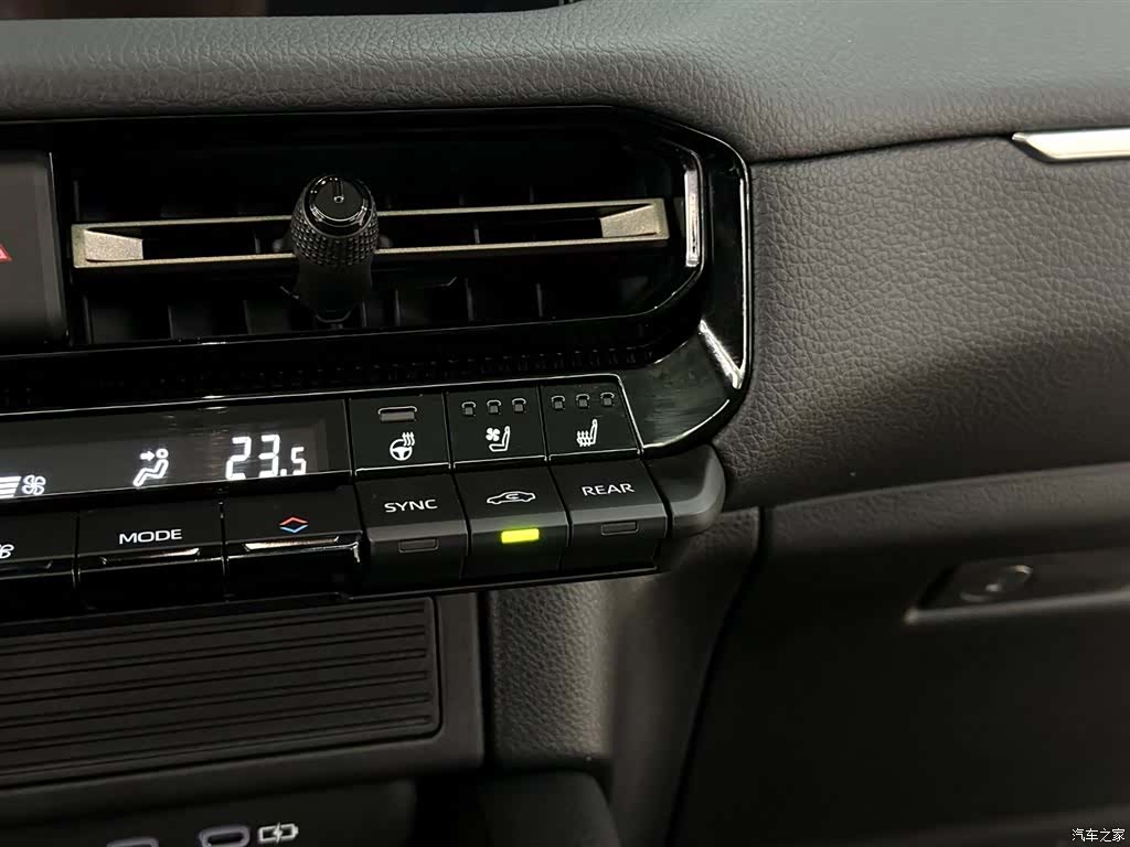 Toyota Prado, 2026 19