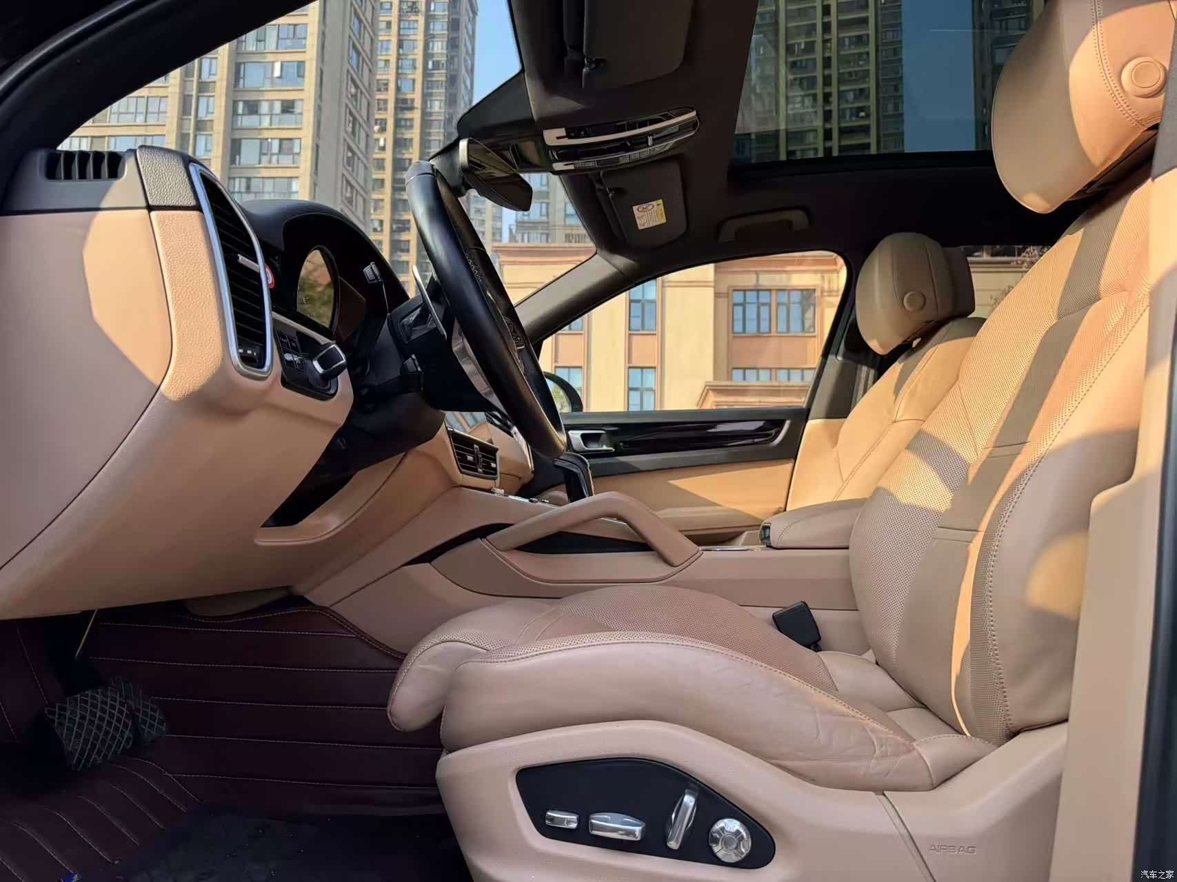 Porsche Cayenne, 2018 11