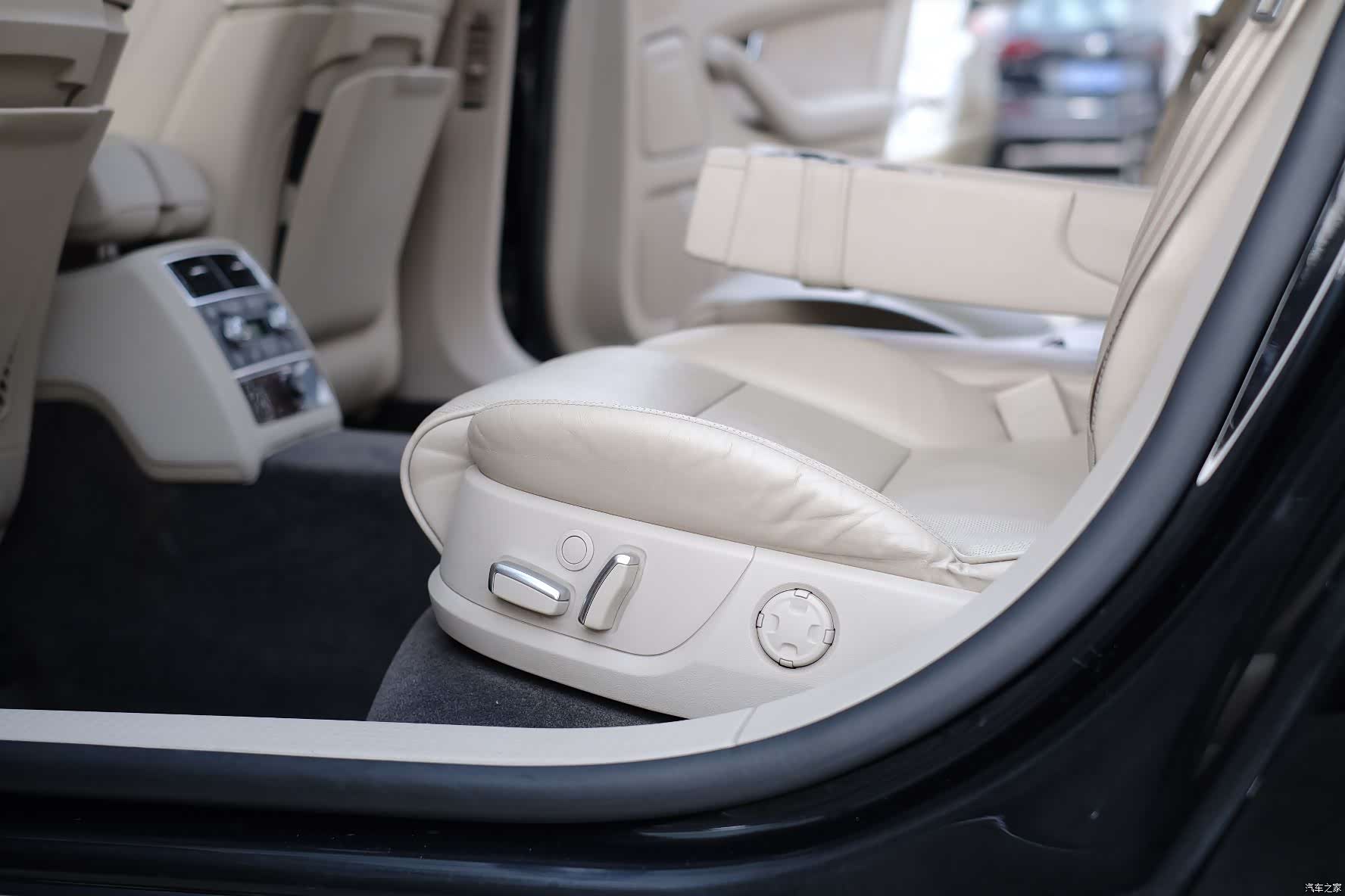 Audi A8L, 2009 40