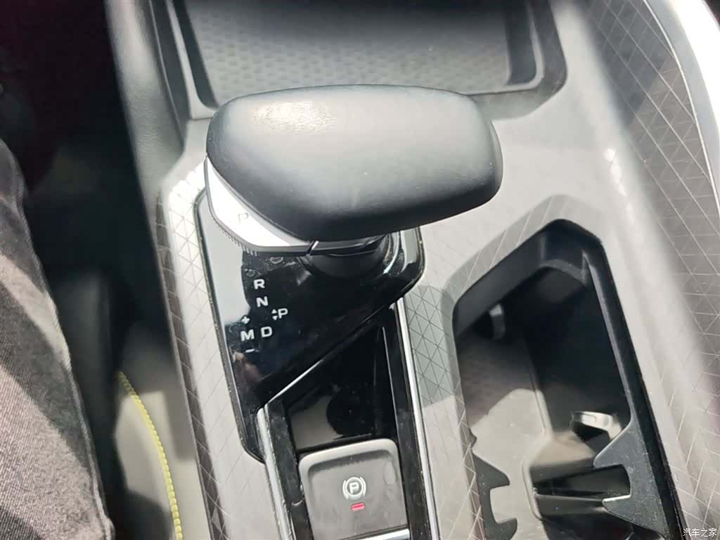 Geely Preface, 2024 14
