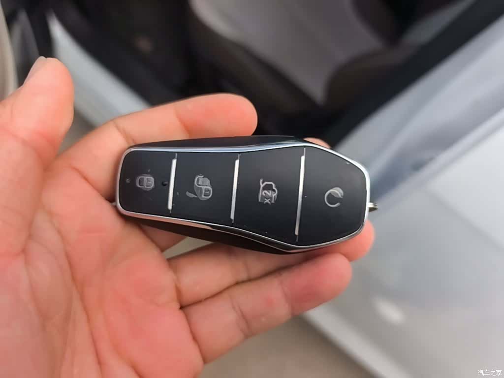 BYD Qin, 2025 9