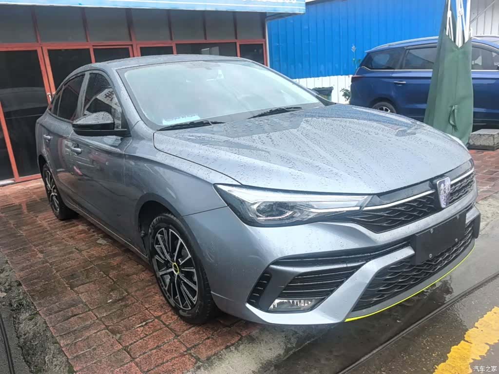 Roewe i5, 2022 4