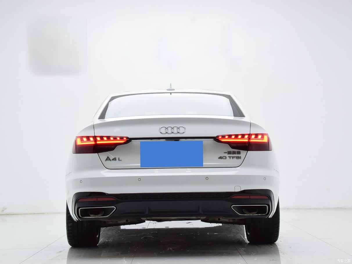 Audi A4L, 2023 все фото