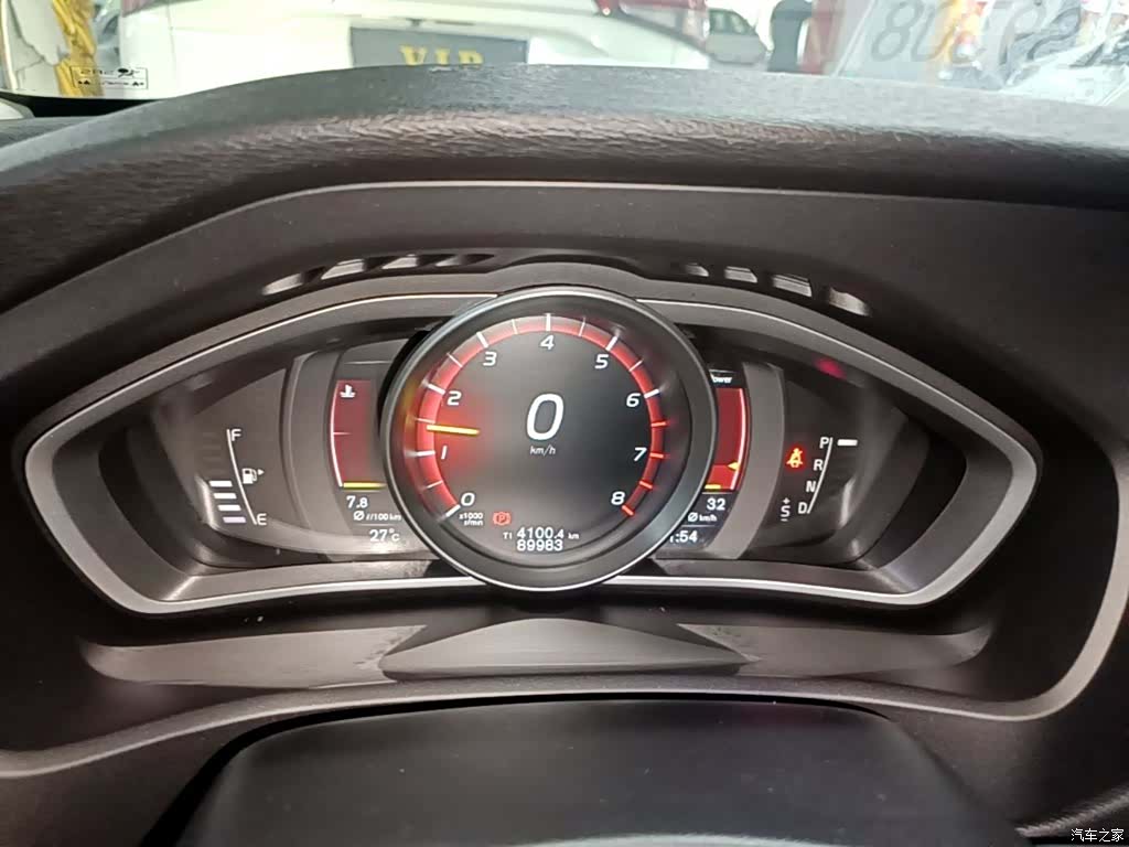 Volvo V40, 2019 12