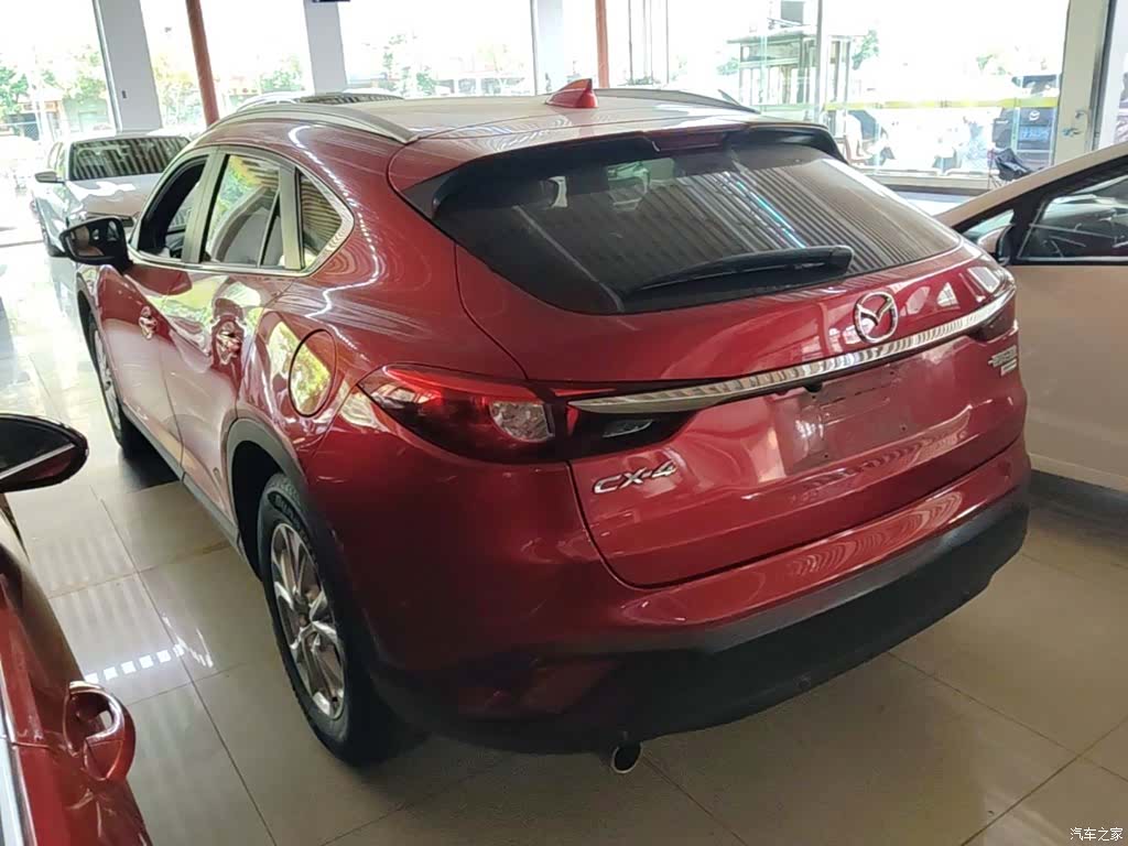 Mazda CX-4, 2019 все фото
