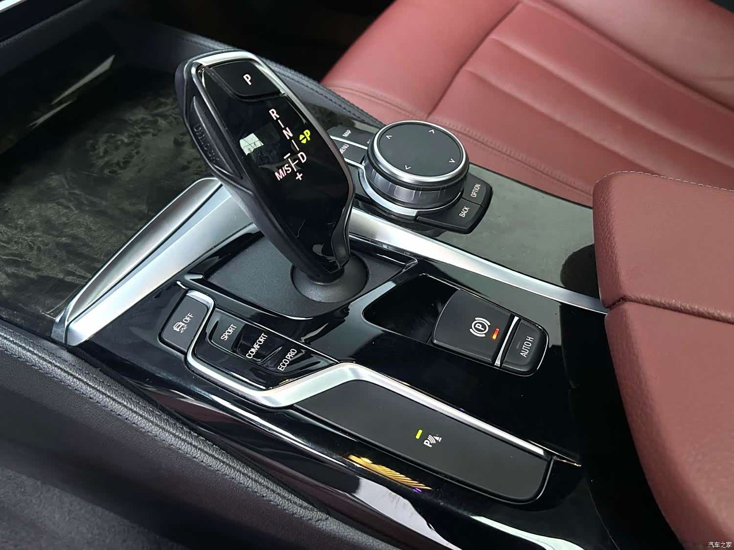BMW 5 Series, 2019 9