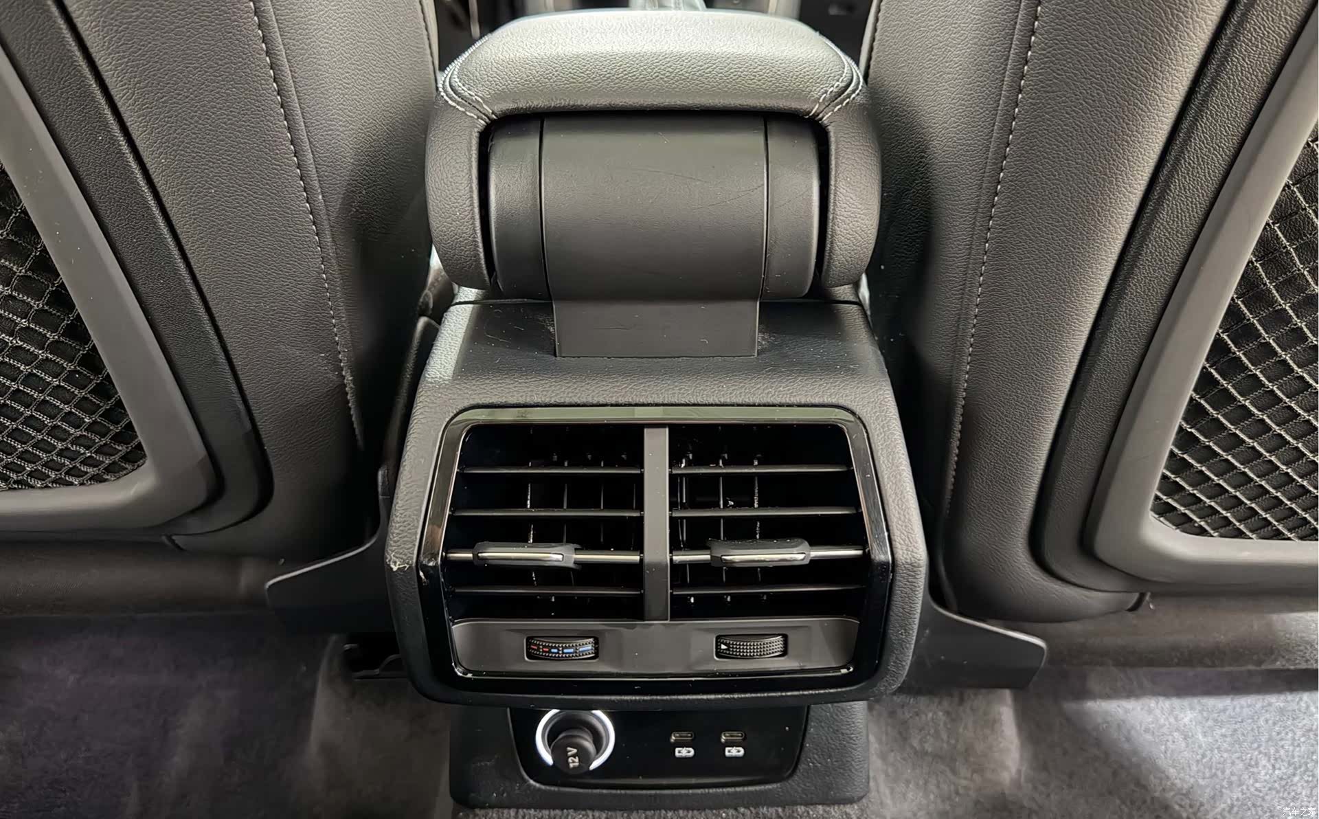 Audi Q3, 2023 21