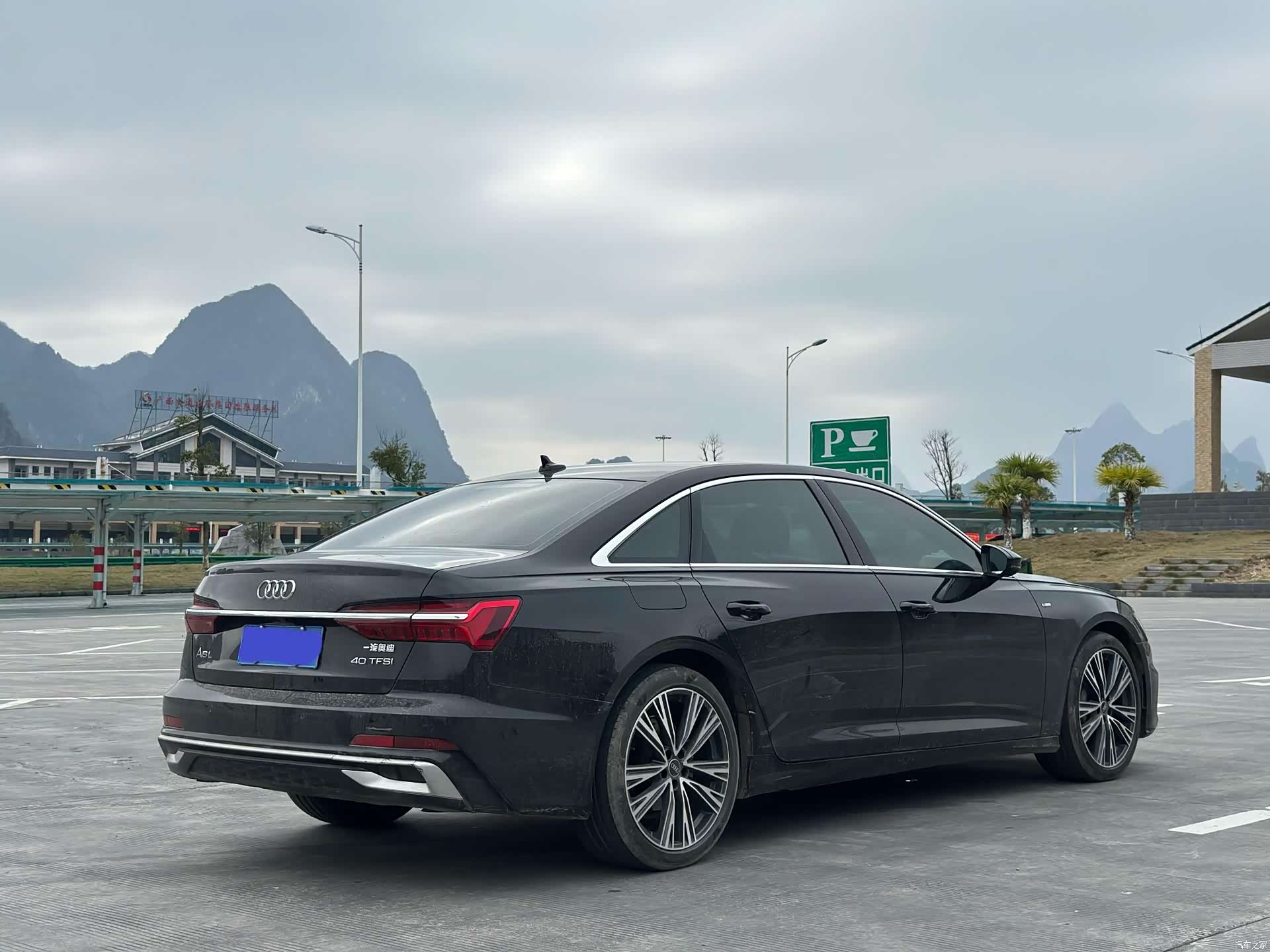 Audi A6L, 2022 3